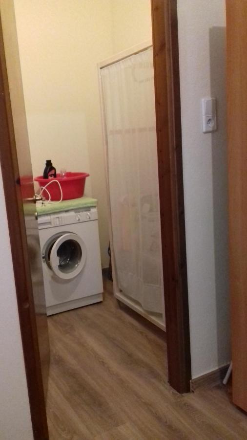Διαμέρισμα Με Κήπο Orestias Bagian luar foto
